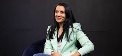 Renata Umbelino - Program Chair